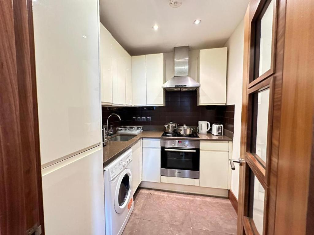 Park Lane Beautiful Family Apartamento Londres
